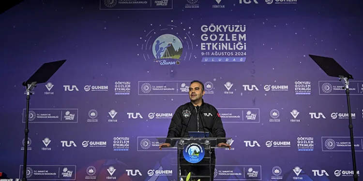 Bakan Kacır, 26. Gökyüzü Gözlem Etkinliği’ne katıldı