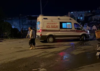 Çay içmeye gelen 18 yaşındaki genç hayatını kaybetti