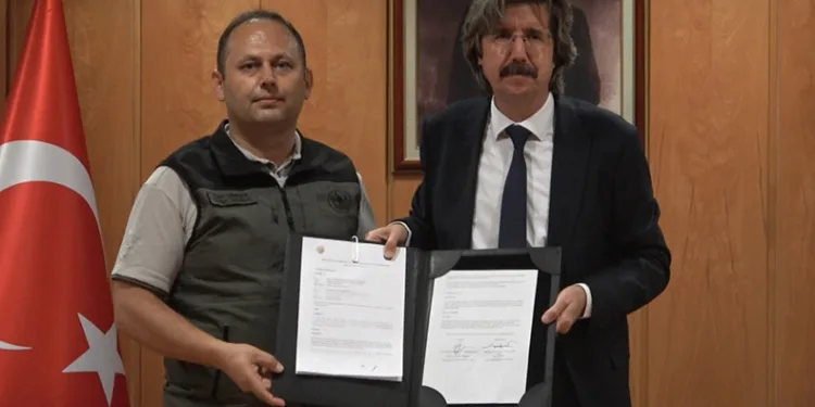 Bursa Uludağ Üniversitesi’nde yanan alanların ağaçlandırılması için protokol imzalandı