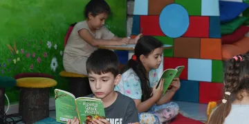 Yaz kurslarında çocuklar eğlenerek öğreniyor