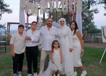20 yıl sonra düğün yaptılar
