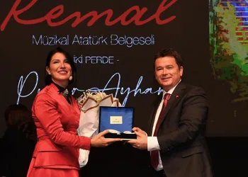 Müzikal belgesel ‘Kemal’ Osmangazi’de sahnelendi