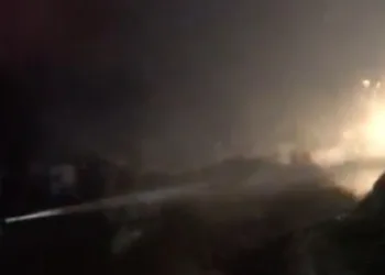 Yüksekova’da gece vakti korkutan yangın