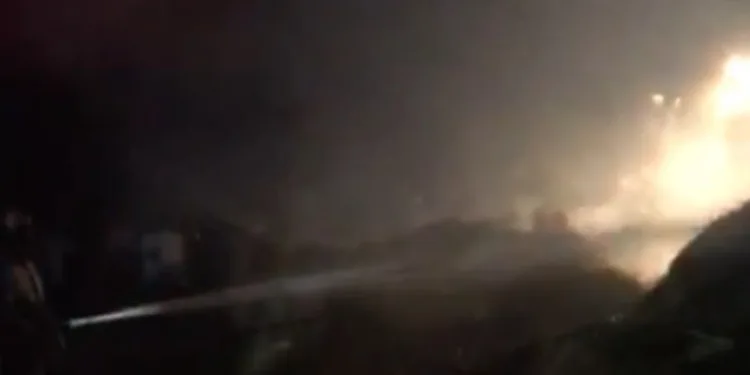 Yüksekova’da gece vakti korkutan yangın