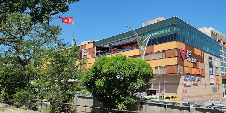 Soyunma kabininde gizli kayıt iddiası
