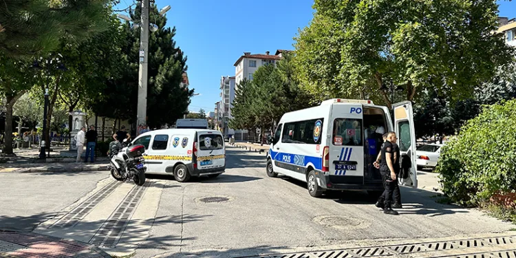Korku dolu anlar, sokak ortasında etrafa ateş açtı