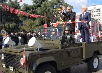 30 Ağustos Zafer Bayramı’nın 102. yılı Bursa’da coşkuyla kutlandı