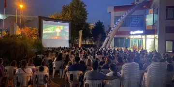 Beyaz perdenin büyülü dünyasını keşfettiler