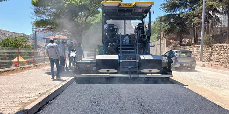 Yahyalı’da 3 bin 850 metrelik yol açıldı