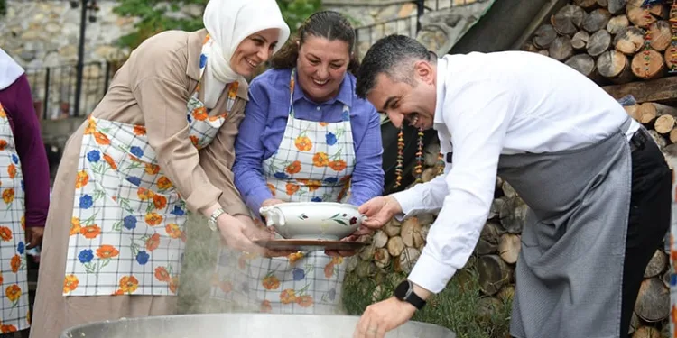 Güçlü kadın, güçlü aile, güçlü Yıldırım