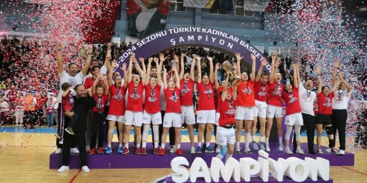 Kadınlar Basketbol Süper Ligi’ne çıkan takım sponsor bulamayınca başkanı böyle sitem etti