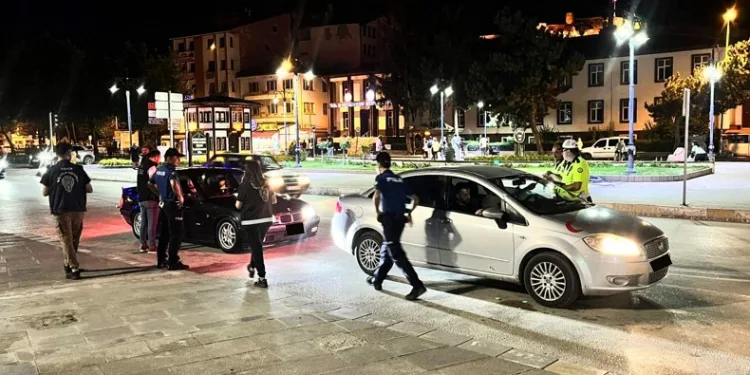 Kastamonu’da bin 63 şahıs sorgulandı