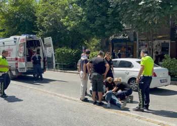 Elektrikli bisikletin çarptığı kadın yaralandı