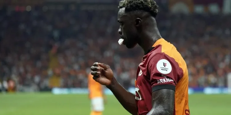 Davinson Sanchez’in sağ üst arka adalesinde kanama tespit edildi