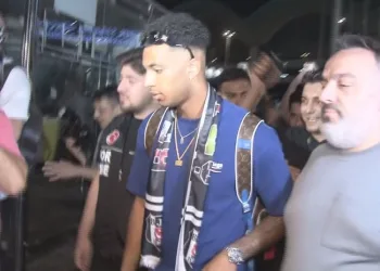 Beşiktaş’ın yeni transferi Cher Ndour İstanbul’a geldi