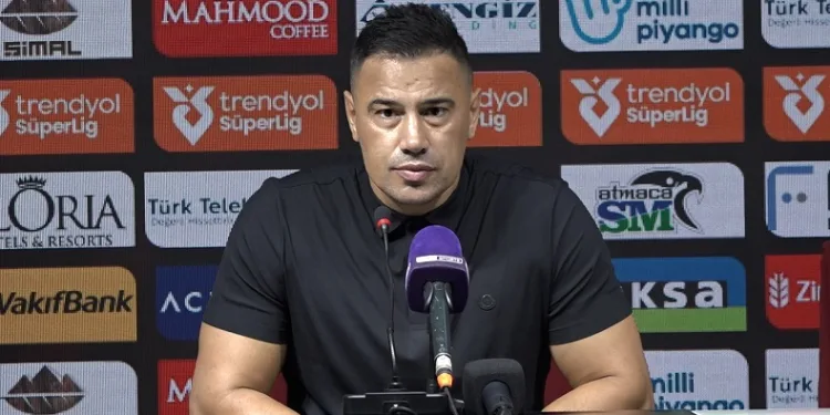 Başakşehir Teknik Direktörü Çağdaş Atan: “İkinci yarı gerçek kimliğimizi ortaya koyduk”