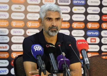 Bodrum FK Teknik Direktörü İsmet Taşdemir: “Son dakika golü üzdü, ancak oyunumuz umut verdi”