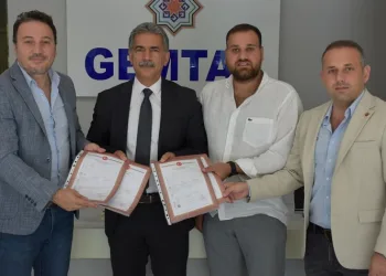 Gemlik Belediyesi 208 dairenin tapusunu aldı