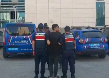 Babasını, uzman çavuşu ve amcasını öldüren cinayet zanlısı tutuklandı