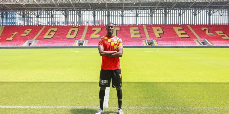 Göztepe, Malcom Bokele’yi duyurdu