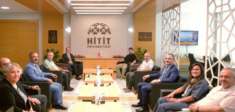 Kent Konseyi Yürütme Kurulundan Rektör Öztürk’e ziyaret