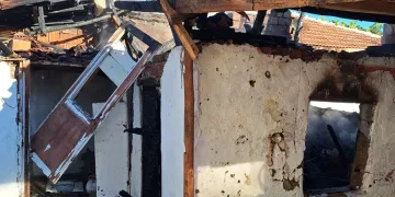 Elektrikli bisikletin şarj olan bataryası patladı
