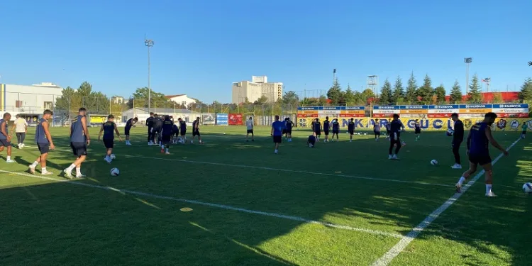 Ankaragücü Kaptanı Garry Rodrigues: “Ankaragücü’nü hak ettiği yere çıkartmak için elimizden gelenin en iyisini yapacağız”