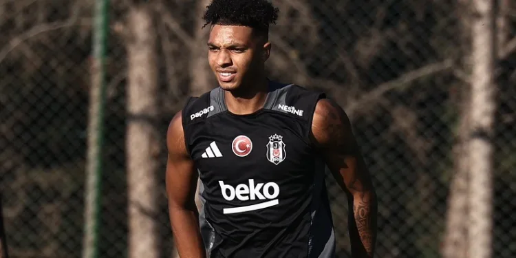 Cher Ndour, Beşiktaş’la ilk antrenmanına çıktı