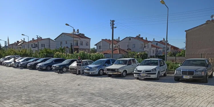 ‘Change’ araç operasyonu: 2 tutuklama
