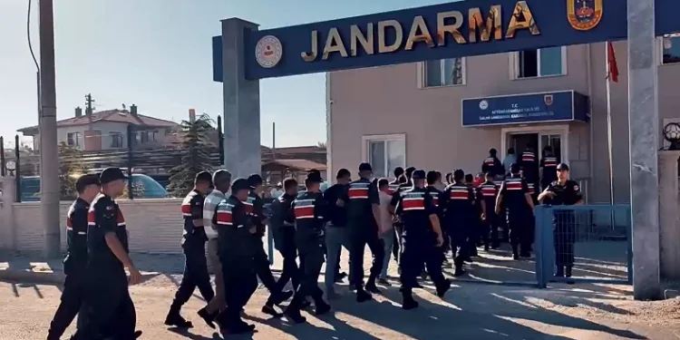 Düğün magandalarının evlerine jandarmadan şafak operasyonu