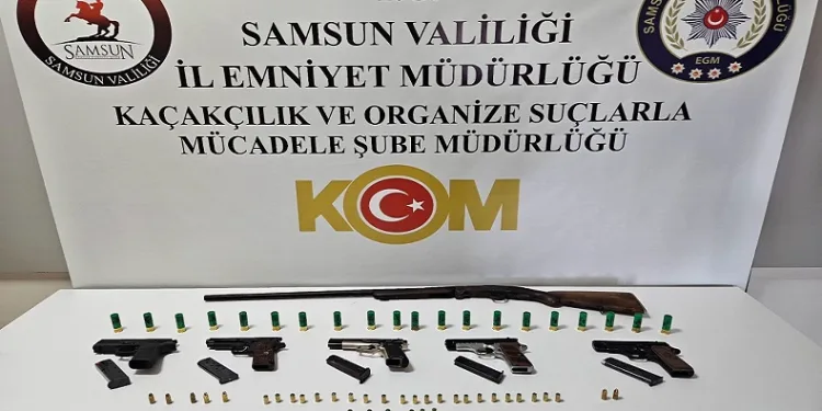 Samsun’da ruhsatsız silah operasyonu: 2 gözaltı