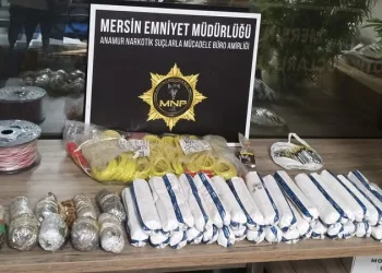 19 kilo dinamit ve uyuşturucu ele geçirildi