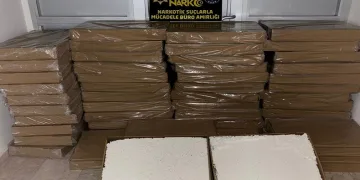 250 bin adet doldurulmuş kaçak sigara ele geçirildi
