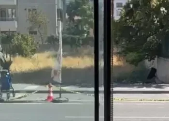 Sahipsiz çanta fünye ile patlatıldı