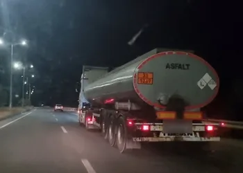 Akaryakıt tankerinden 2 bin 410 paket kaçak sigara çıktı