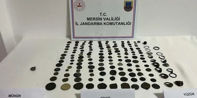 Mersin’de tarihi eser kaçakçılığı