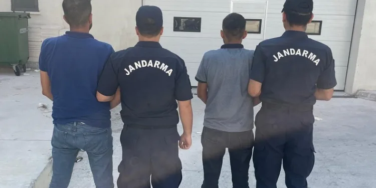 Adana’da hapis cezaları bulunan 3 kişi yakalandı