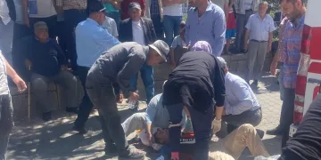 Çatıdan düşen işçi ağır yaralandı