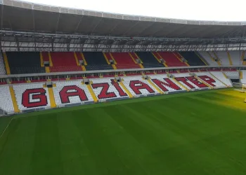 Gaziantep Büyükşehir, Gaziantep FK’ya sponsor oldu