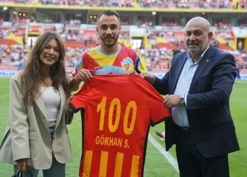 Gökhan Sazdağı, Kayserispor’da 100. maçına çıktı