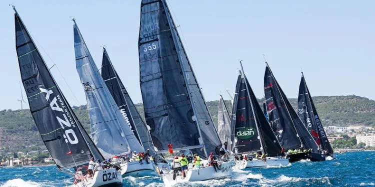 Aegeanlink Regatta’da kupayı Arkas Sailing Team kaldırdı