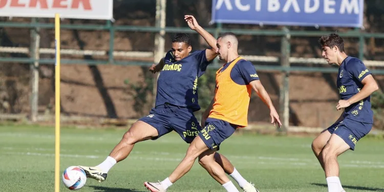 Fenerbahçe, Rizespor maçı hazırlıklarına başladı