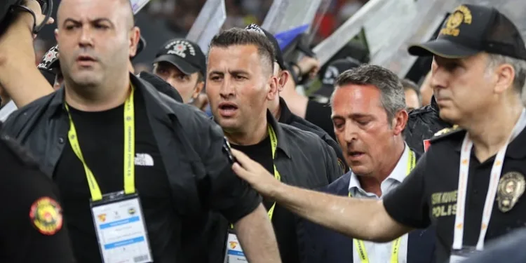 Fenerbahçe Başkanı Ali Koç’u iten Fatih Özkan özür diledi