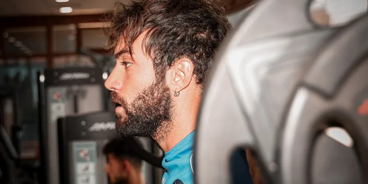 Adana Demirspor, Kasımpaşa maçı hazırlıklarını salonda sürdürdü