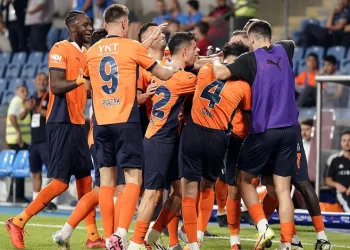 Başakşehir’de hedef UEFA Konferans Ligi’nde gruplara kalmak