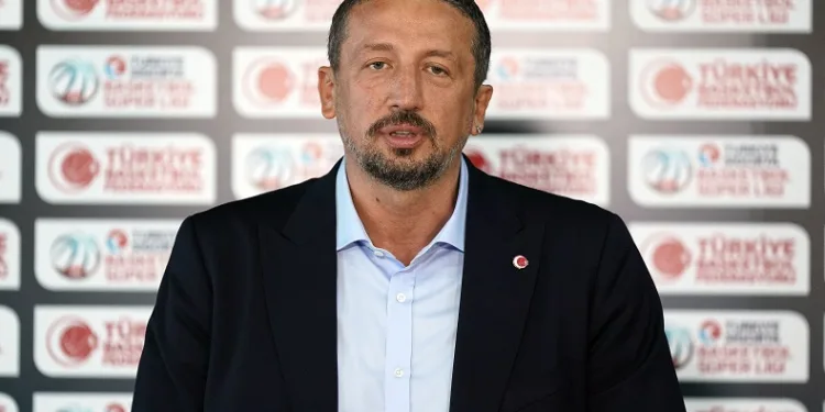 Hidayet Türkoğlu: “Avrupa’nın en büyük kupası, 2 Türk takımımız arasında İstanbul’da oynanacak”