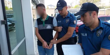 Tartıştığı arkadaşını bıçakladı