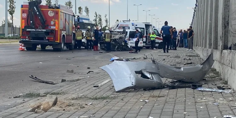 Etimesgut’ta trafik kazası: 1 ölü, 1 yaralı
