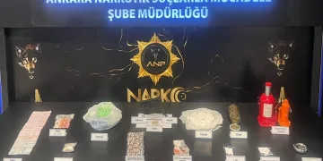 Emniyeti’nin hassas burnu uyuşturucu satıcılarını yakaladı