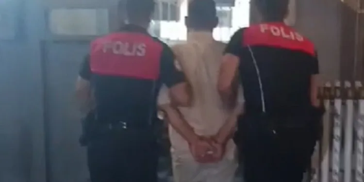 19 yıl hapisle aranan azılı insan taciri yakalandı
